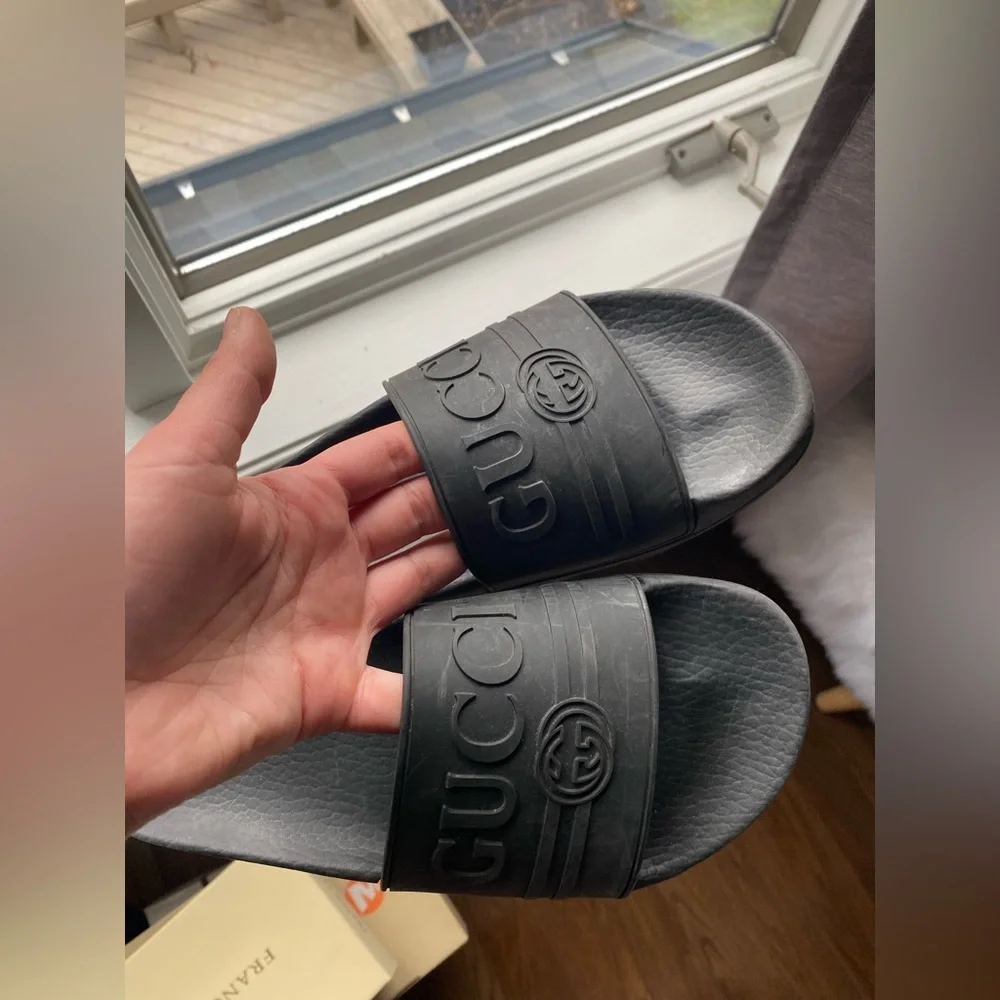 Gucci Pool slides - Picture 1 of 4
